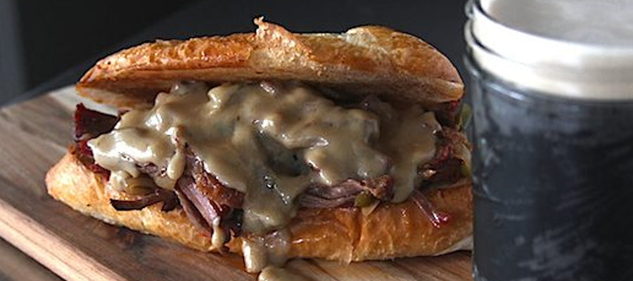 Dizzy Pig – Pulled Pepper Stout Chuck Roast Sandwich with Guiness White Pepper Sauce