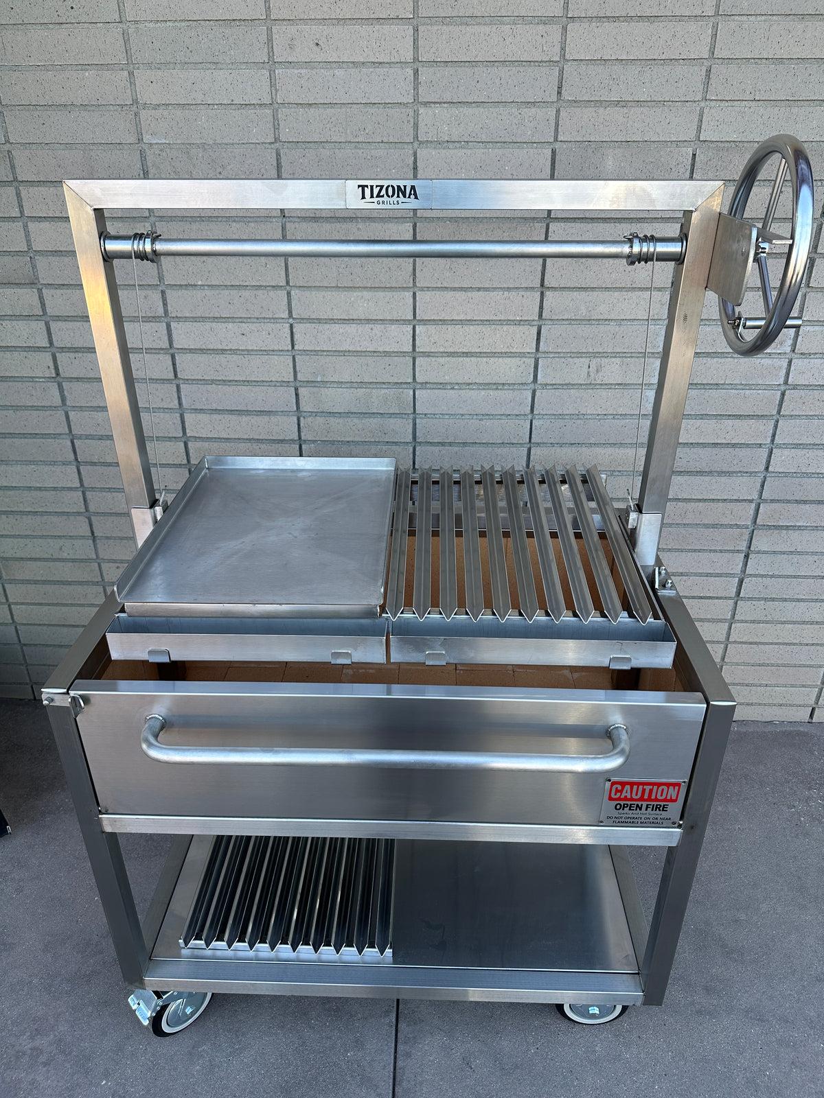 Commander Stainless