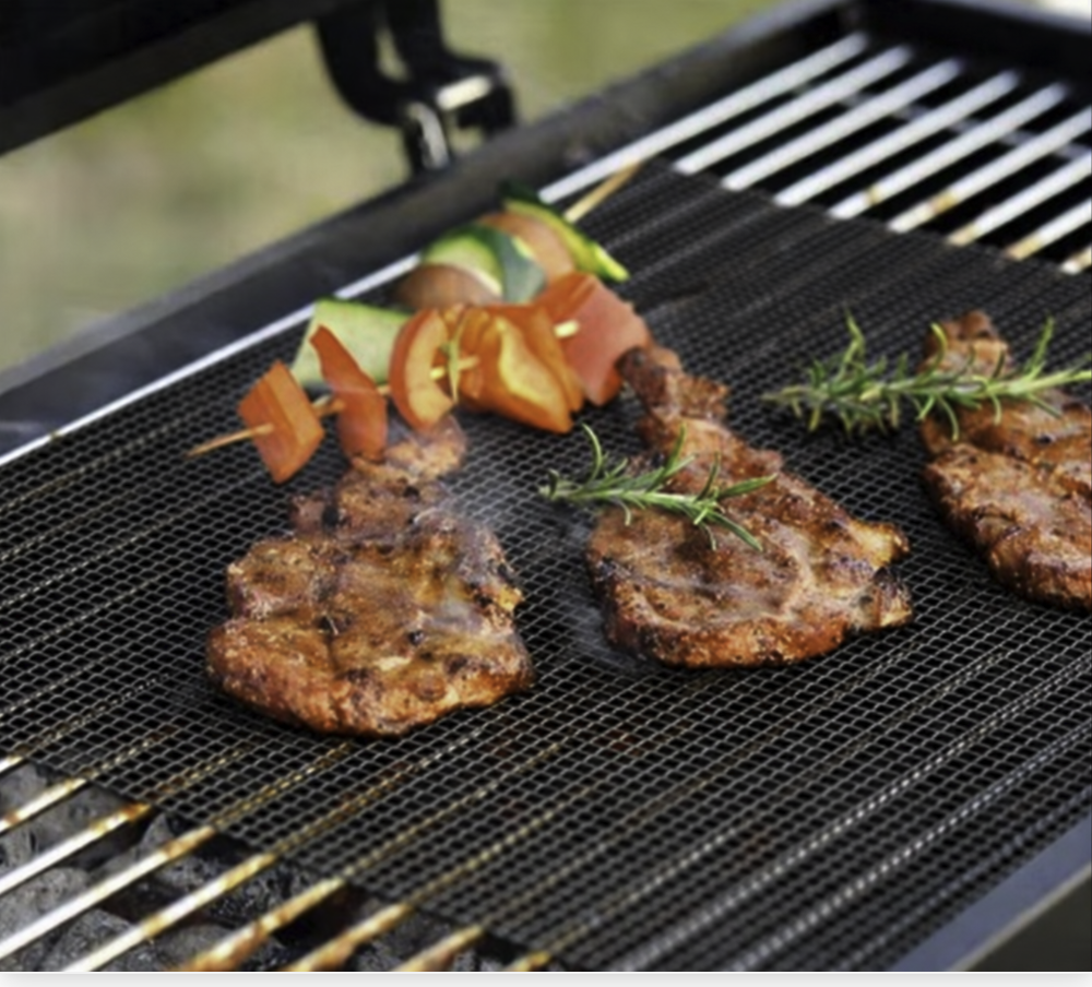 Non-stick reusable BBQ grill mesh mat