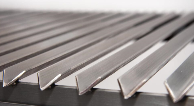 STAINLESS STEEL V-GRATES FOR LIVE FIRE GRILLS